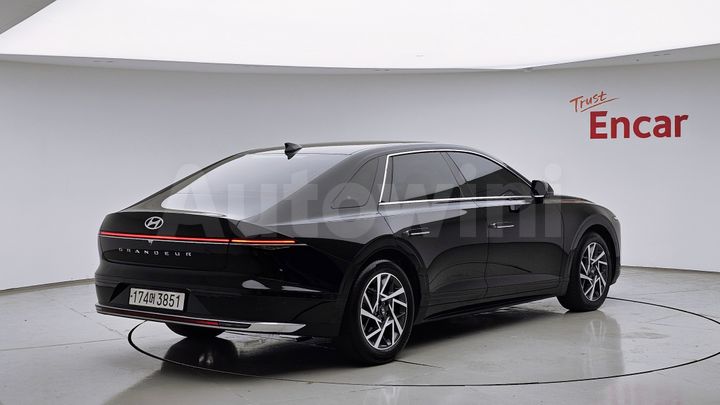 Hyundai Grandeur 2023 — 2