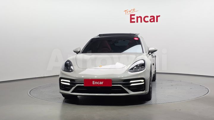 Porsche Panamera 2023 — 3