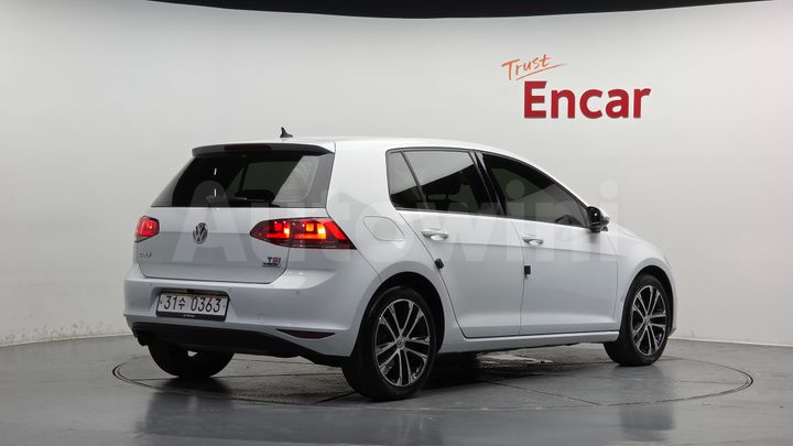 Volkswagen Golf 2016 — 2