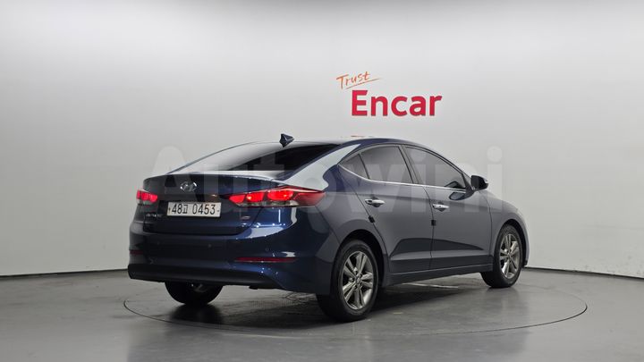 Hyundai Avante 2017 — 2
