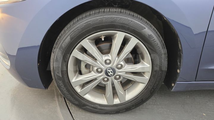 Hyundai Avante 2017 — 5