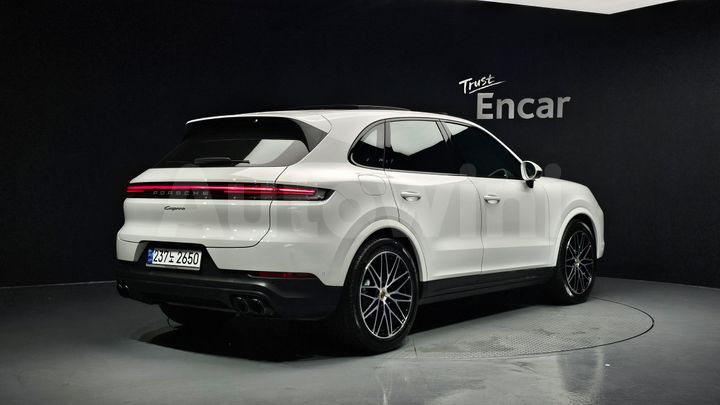 Porsche Cayenne 2024 — 2
