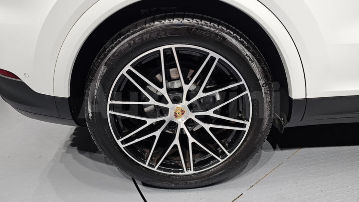 Porsche Cayenne 2024 — 5