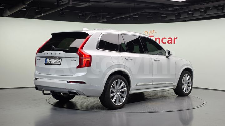 Volvo XC90 2019 — 2