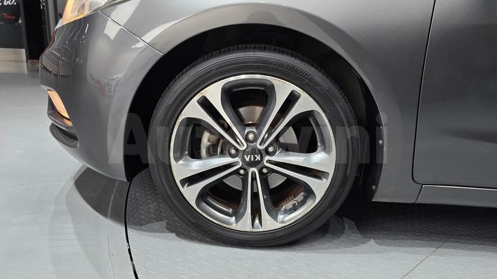 Kia K3 2013 — 5