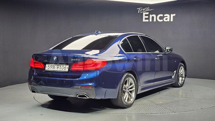 BMW 5 Series 2018 — 2