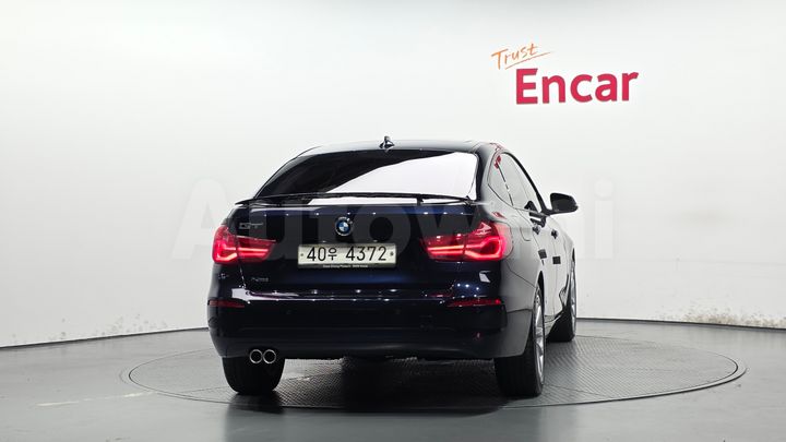 BMW 3 Series 2017 — 3