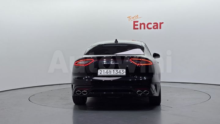 Kia Stinger 2018 — 4