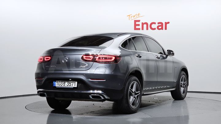 Mercedes-Benz GLC Class 2021 — 2