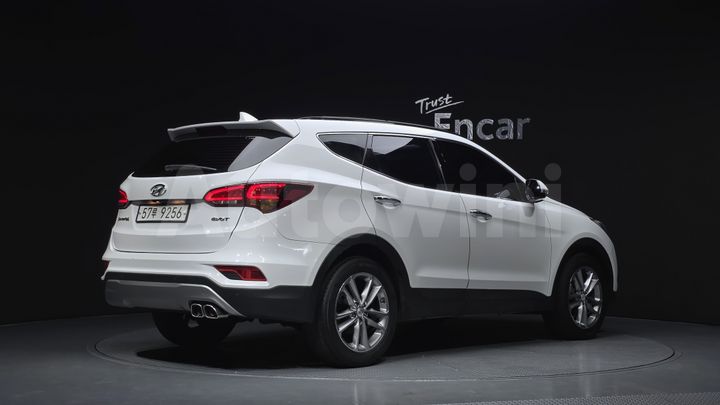 Hyundai SantaFe 2016 — 2