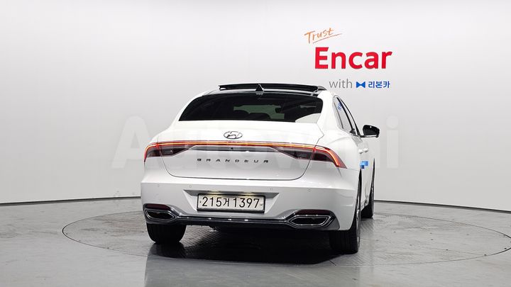 Hyundai Grandeur 2023 — 4