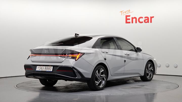 Hyundai Avante 2024 — 2