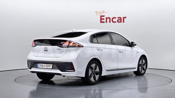 Hyundai Ioniq 2020 — 2