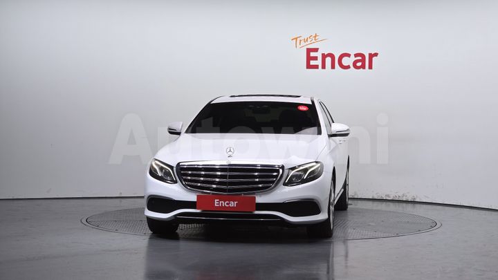 Mercedes-Benz E Class 2017 — 3