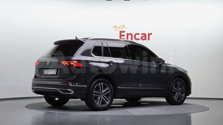 Volkswagen Tiguan 2022 — 2