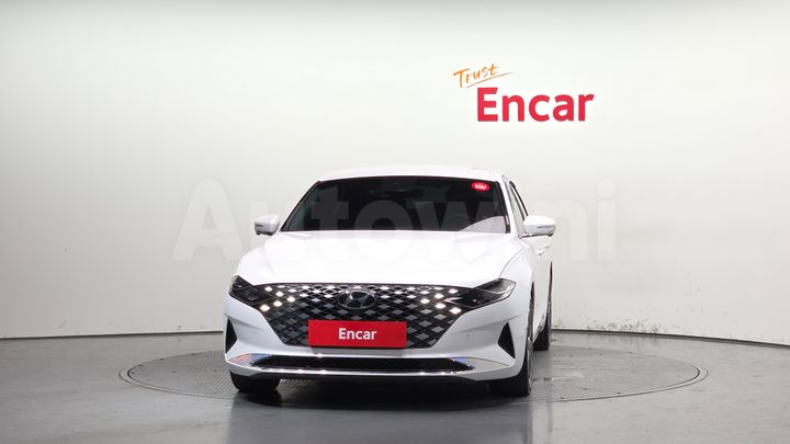 Hyundai Grandeur 2022 — 3