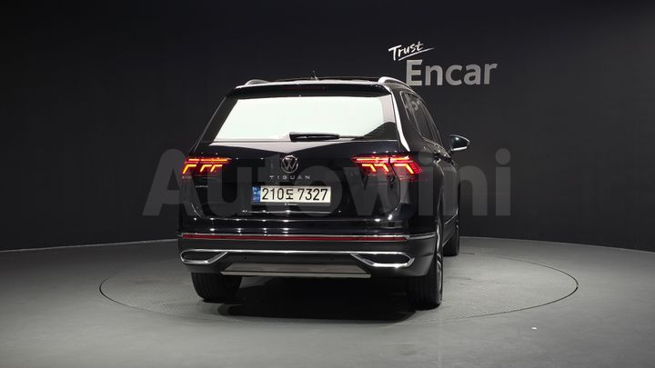 Volkswagen Tiguan 2023 — 4