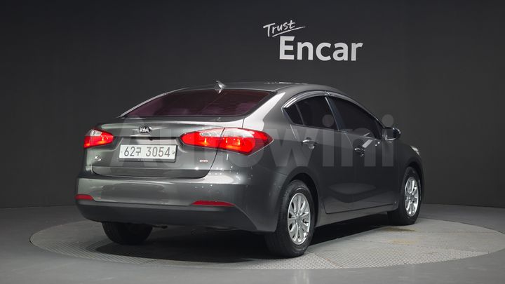 Kia K3 2013 — 2