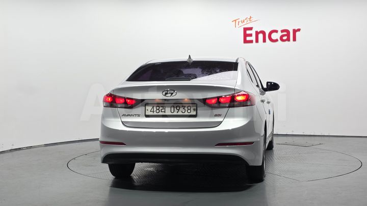 Hyundai Avante 2016 — 4