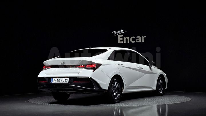 Hyundai Avante 2025 — 2