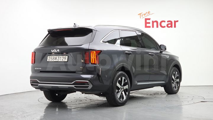 Kia Sorento 2023 — 2