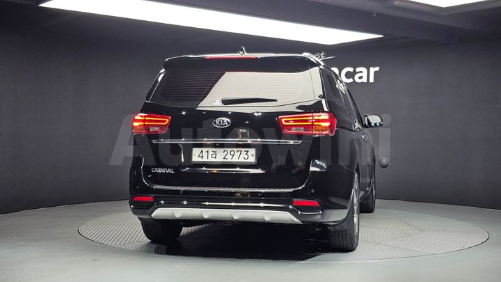 Kia Carnival 2019 — 4