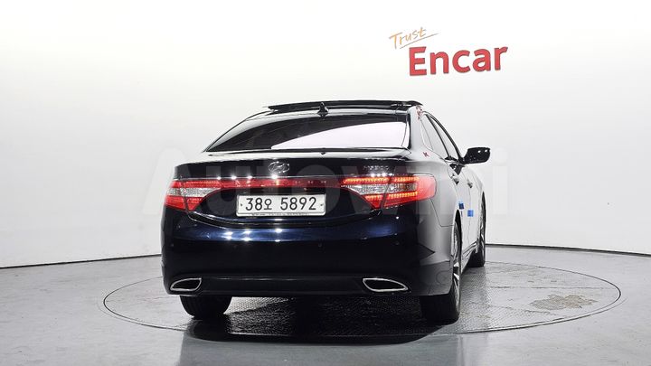Hyundai Grandeur 2011 — 4