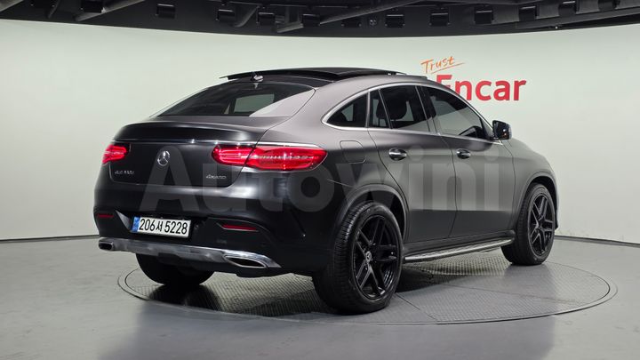 Mercedes-Benz GLE Class 2018 — 2