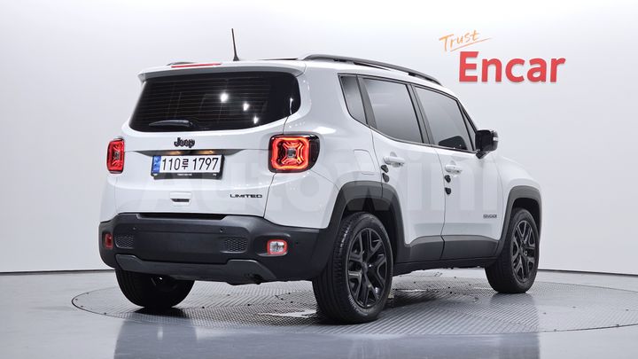 Jeep Renegade 2023 — 2