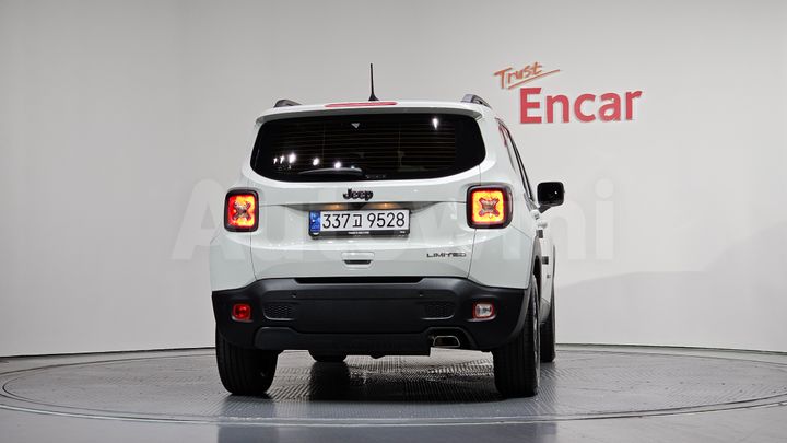 Jeep Renegade 2022 — 4