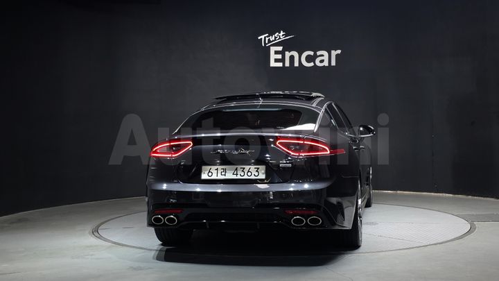 Kia Stinger 2018 — 4