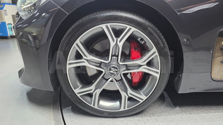 Kia Stinger 2018 — 5