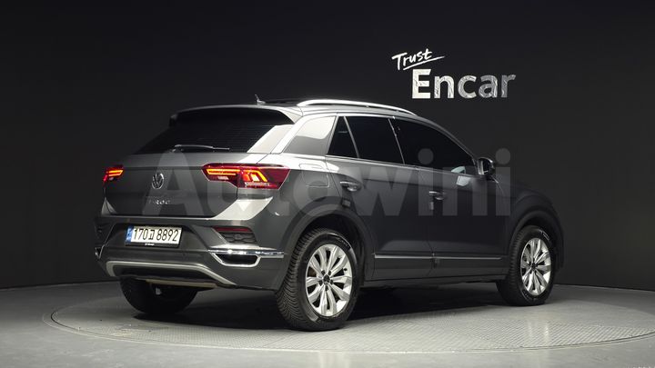 Volkswagen T-Roc 2021 — 2