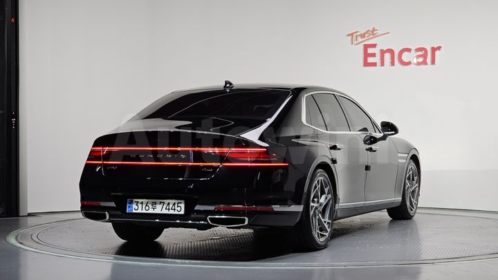 Genesis G90 2024 — 2