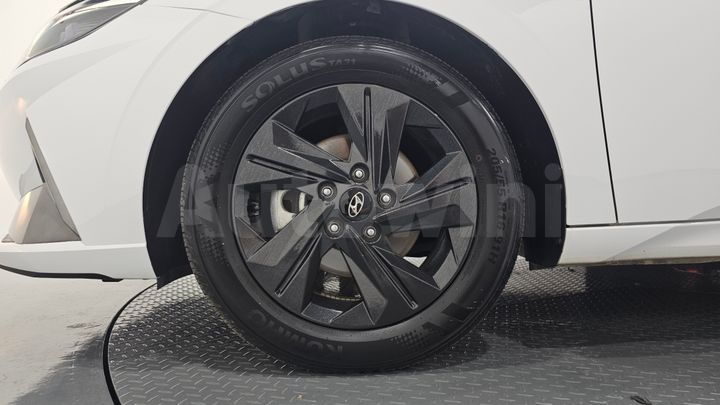 Hyundai Avante 2023 — 5