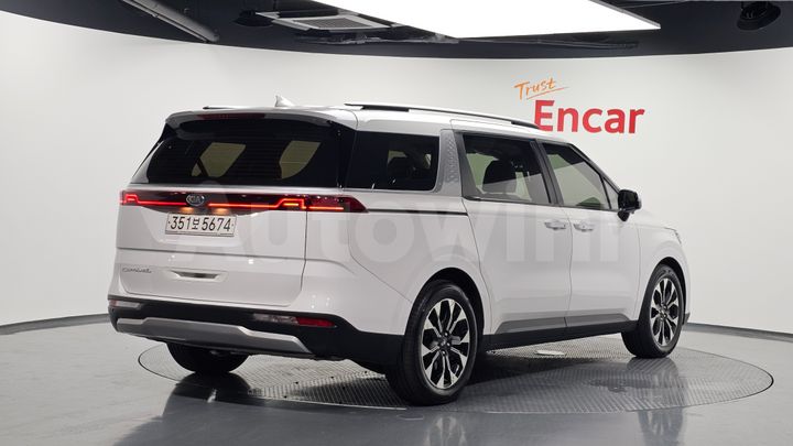 Kia Carnival 2021 — 2