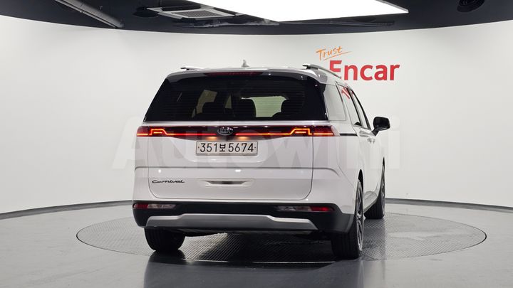 Kia Carnival 2021 — 4