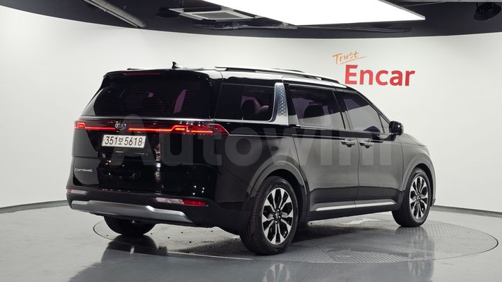 Kia Carnival 2021 — 2