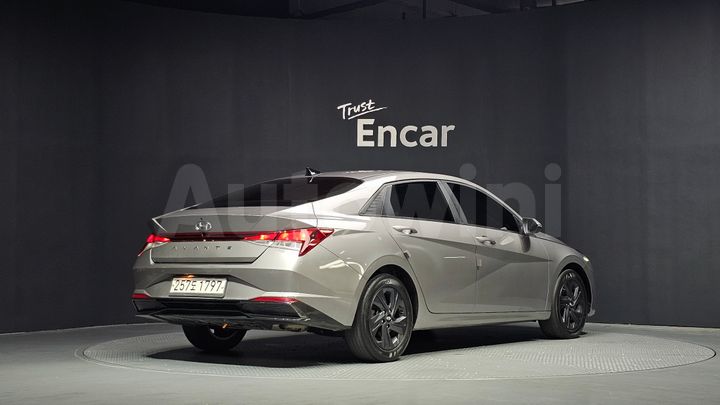 Hyundai Avante 2022 — 2