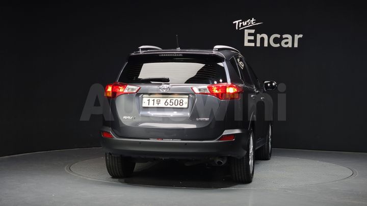 Toyota RAV4 2015 — 4