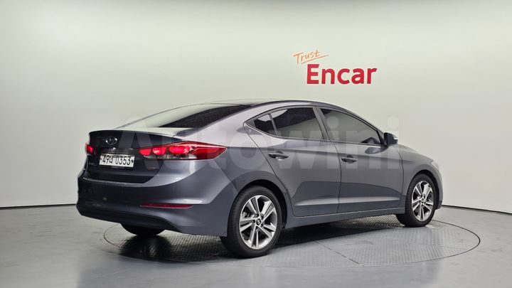 Hyundai Avante 2017 — 2