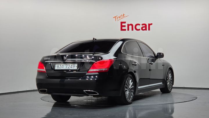 Hyundai Equus 2013 — 2