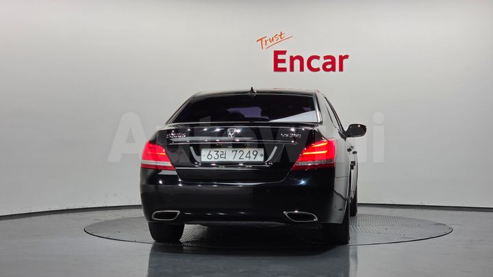 Hyundai Equus 2013 — 4