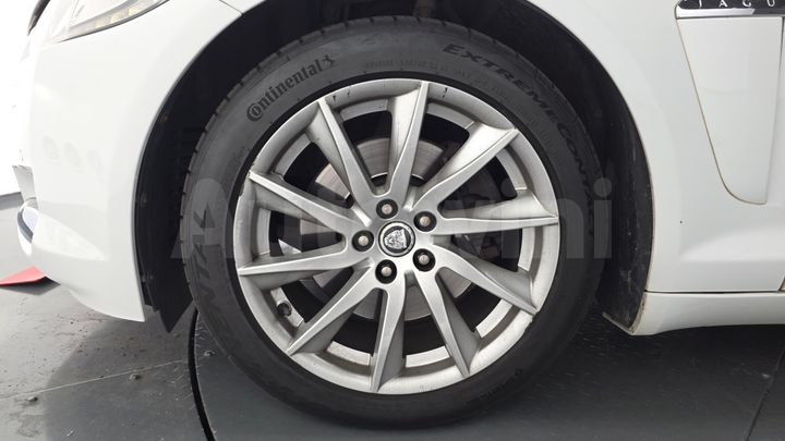 Jaguar XF 2012 — 5
