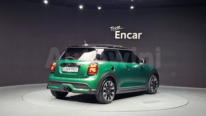 Mini Cooper 2023 — 2