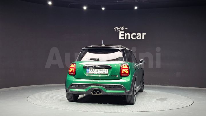 Mini Cooper 2023 — 4
