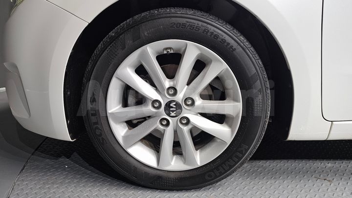 Kia K3 2017 — 5