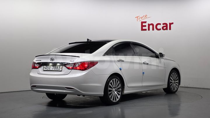 Hyundai Sonata 2011 — 2