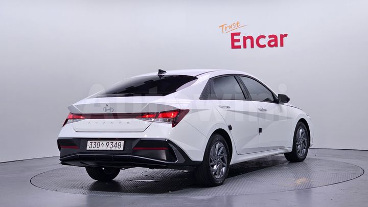 Hyundai Avante 2024 — 3