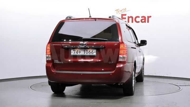 Kia Carnival 2012 — 4